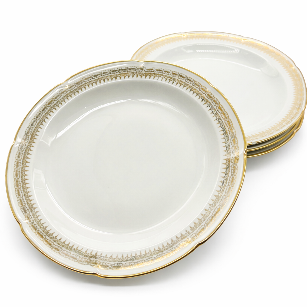 Ensemble d’assiettes en porcelaine de Limoges à liseré doré, vaisselle ancienne raffinée
